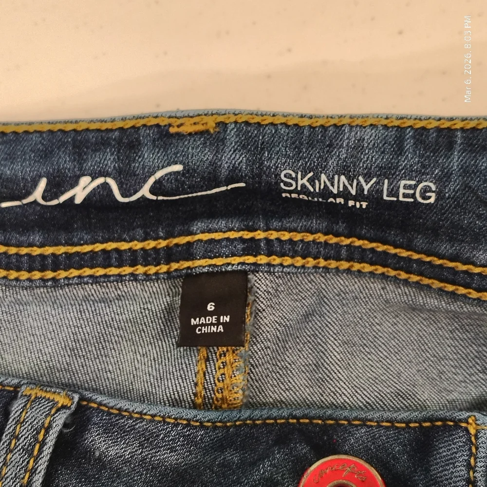 INC Rainbow Fringe Cropped Skinny Jeans Indigo Denim Women's Size 6 RAW HEM - Picture 5 of 9